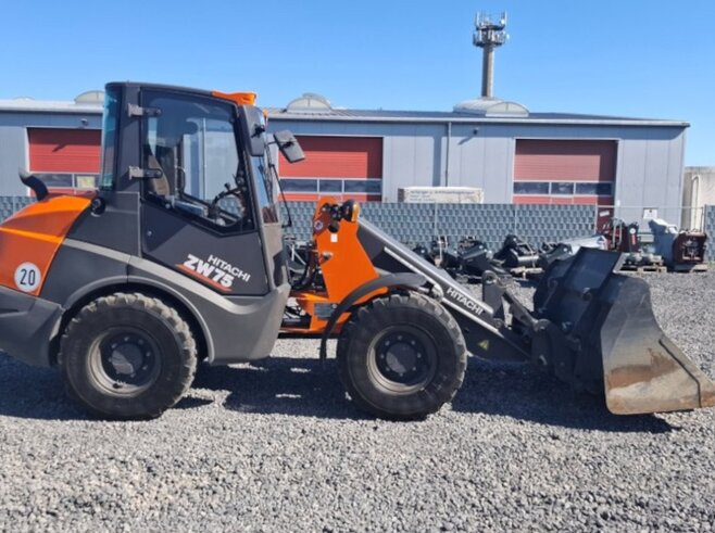 Hitachi ZW75-6