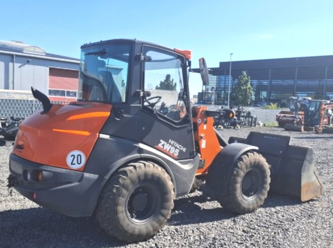 Hitachi ZW95-6