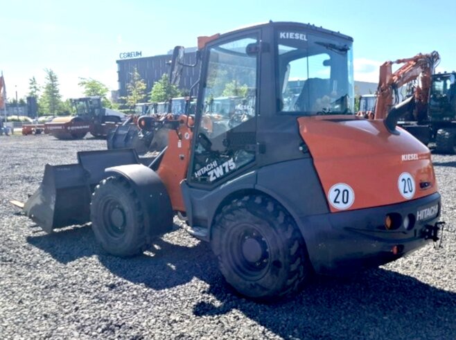 Hitachi ZW75-6