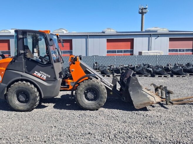 Hitachi ZW75-6