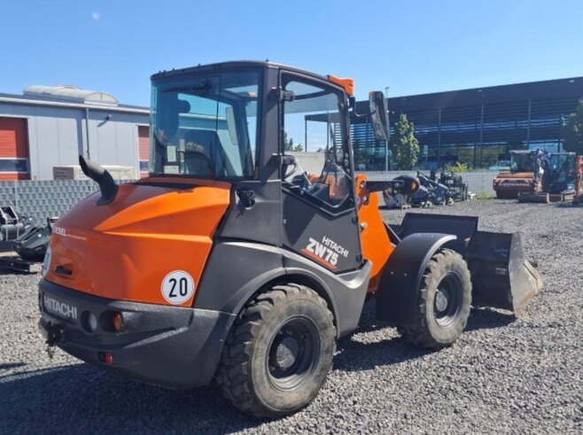 Hitachi ZW75-6