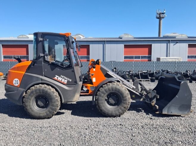 Hitachi ZW95-6