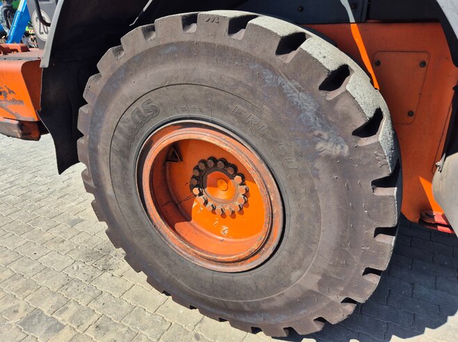 Hitachi ZW180-5 PL