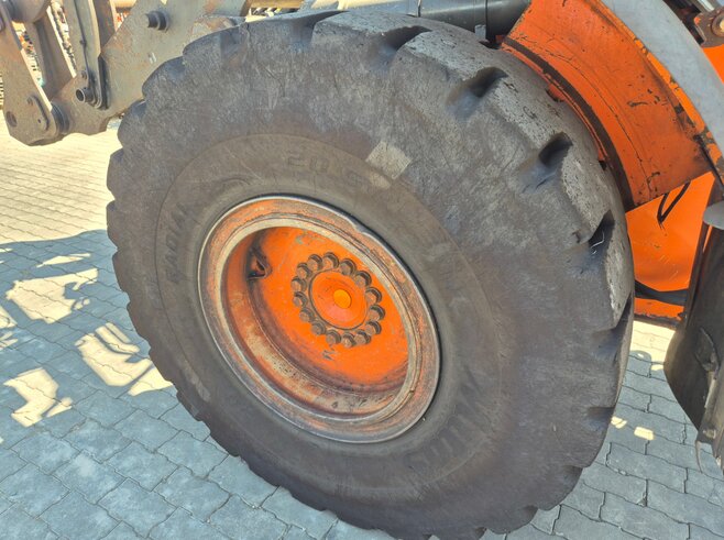Hitachi ZW180-5 PL