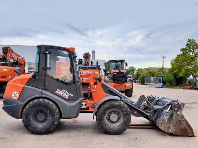 Hitachi ZW95-6