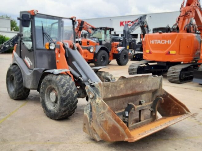 Hitachi ZW95-6