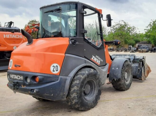 Hitachi ZW95-6