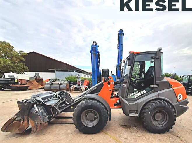 Hitachi ZW95-6