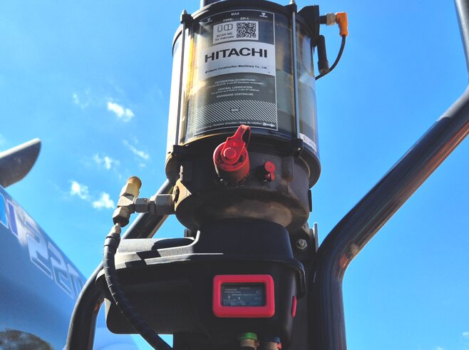 Hitachi ZW220-7