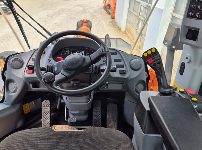 Hitachi ZW180-7