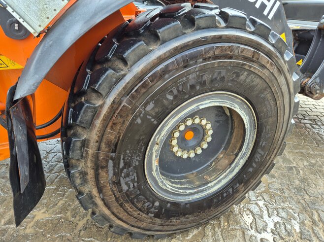 Hitachi ZW180-7