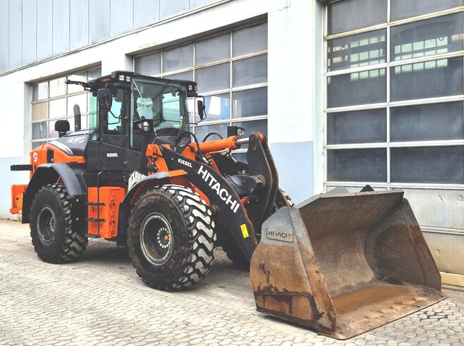 Hitachi ZW180-7