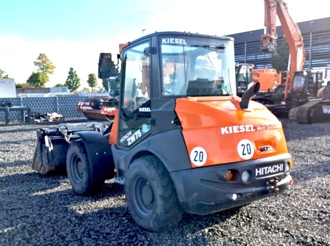 Hitachi ZW75-6