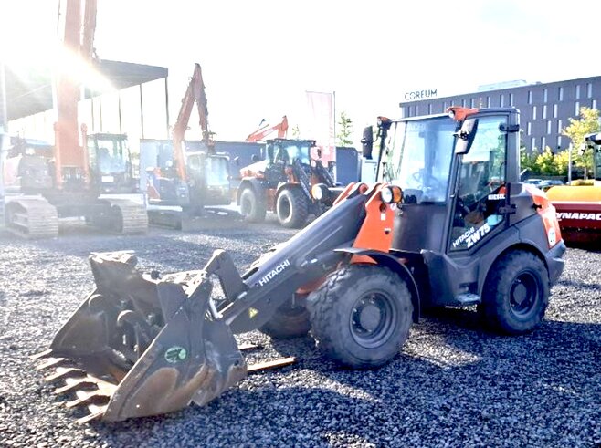 Hitachi ZW75-6