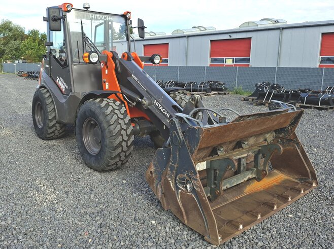 Hitachi ZW95-6