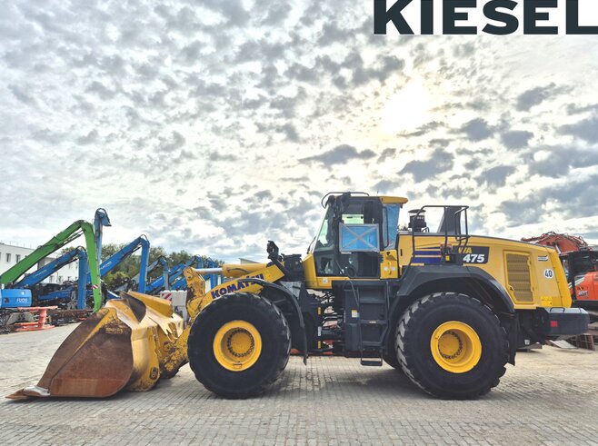 Komatsu WA475-10