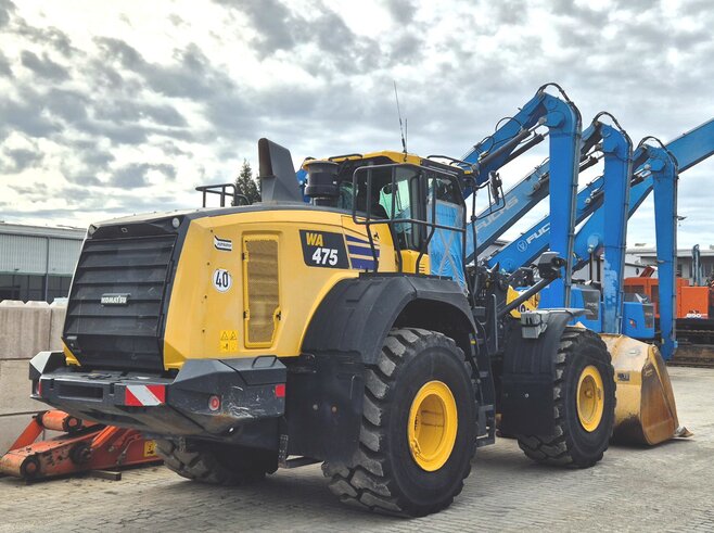 Komatsu WA475-10