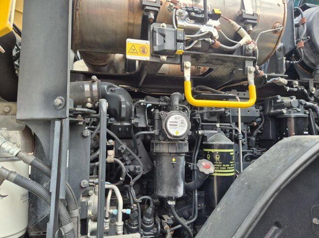 Komatsu WA475-10