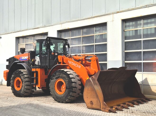 Hitachi ZW330-6