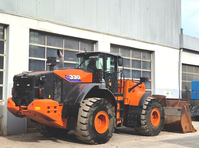 Hitachi ZW330-6