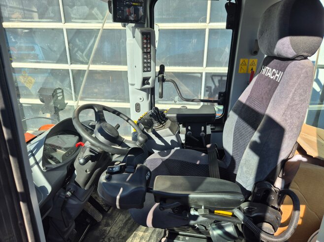 Hitachi ZW310-7