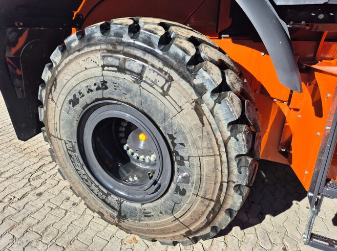 Hitachi ZW310-7