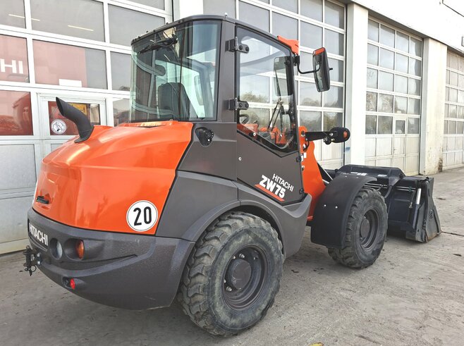 Hitachi ZW75-6