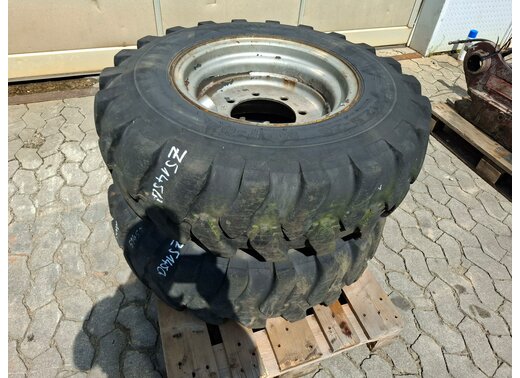 Mitas Reifen mit Felge 12.5-20