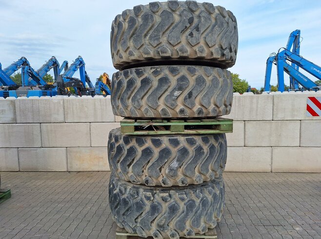 Michelin, Reifensatz auf Felgen (4Stück)