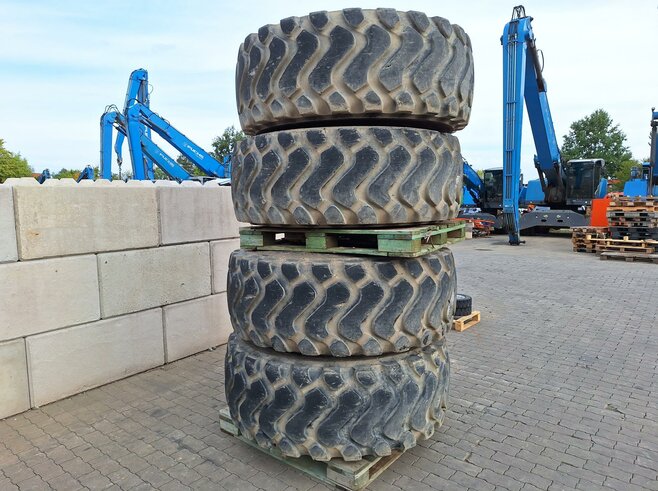 Michelin, Reifensatz auf Felgen (4Stück)