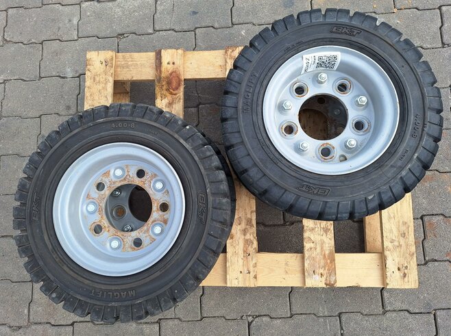 Giant Radlader Komplettradsatz, Vollgummi 4.00-8