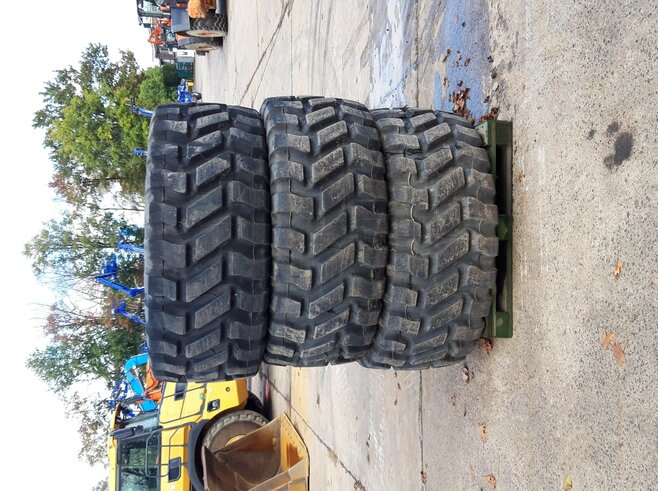 Goodyear Reifensatz TL3A+ 23.5 R25