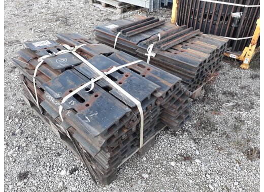 Hitachi Dreisteg Bodenplatten 600mm, passend zu ZX350