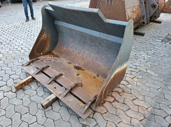 Mecalac Erdbauschaufel 1600mm