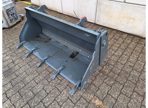 Kramer Mehrzweckschaufel (4 in 1) 1650 mm mit Zähnen