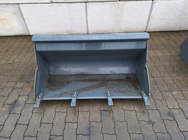 Kramer Mehrzweckschaufel (4 in 1) 1250 mm mit Zähnen