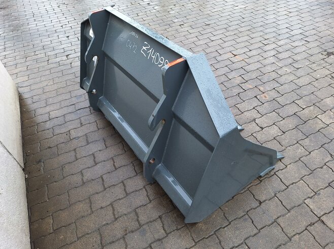 Kramer Erdbauschaufel 1650 mm mit Zähnen