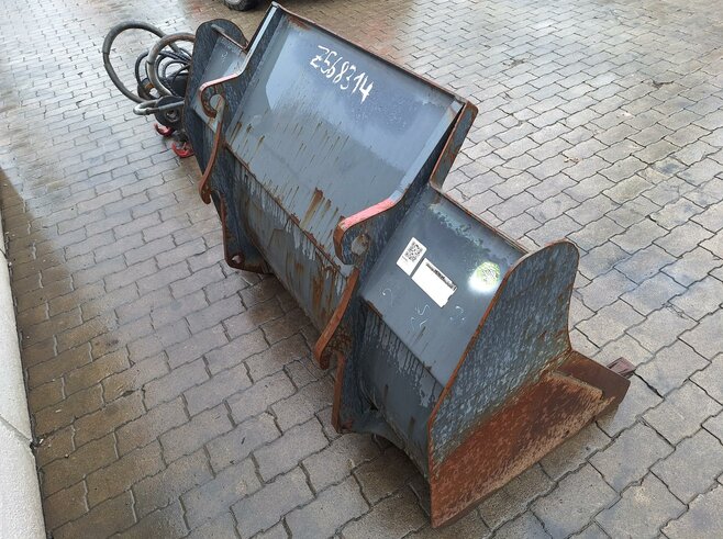 Hitachi  Erdbauschaufel 1600mm
