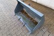 Kramer Erdbauschaufel 1250mm mit Zähnen