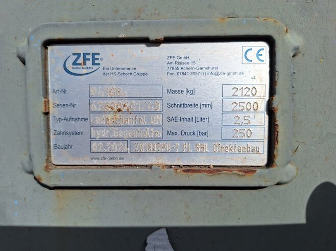 ZFE Ladeschaufel 2500mm (Niederhalter)