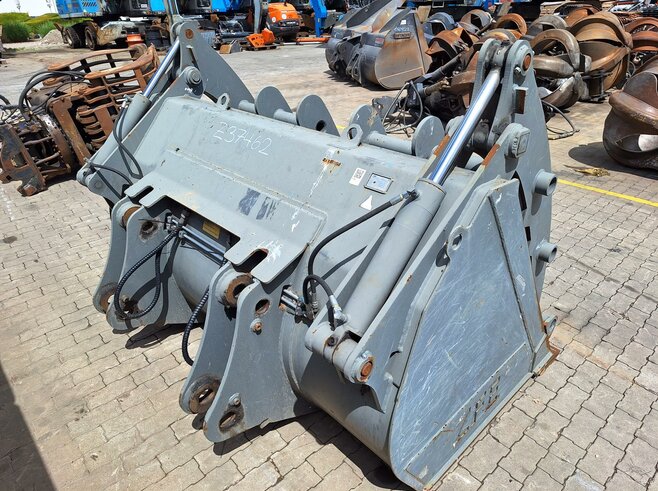 ZFE Ladeschaufel 2500mm (Niederhalter)
