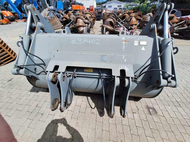 ZFE Ladeschaufel 2500mm (Niederhalter)