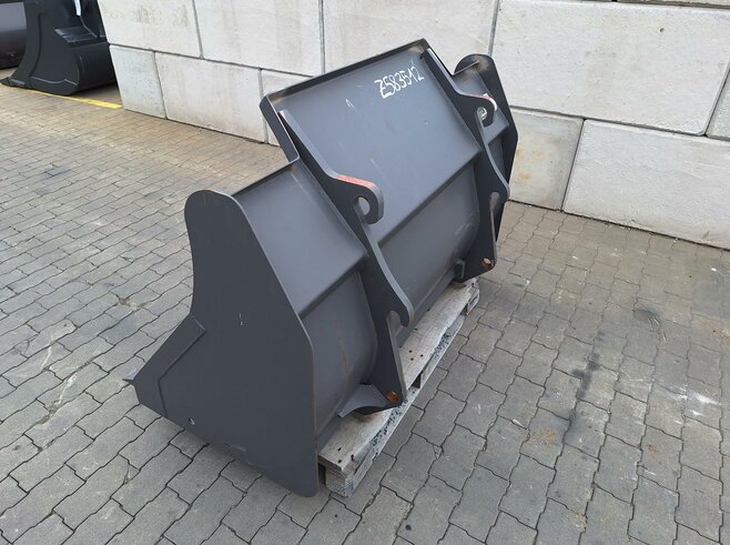 Hitachi Erdbauschaufel 1600mm