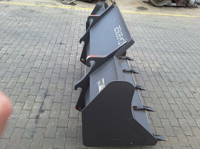 Hitachi Erdbauschaufel 1600mm