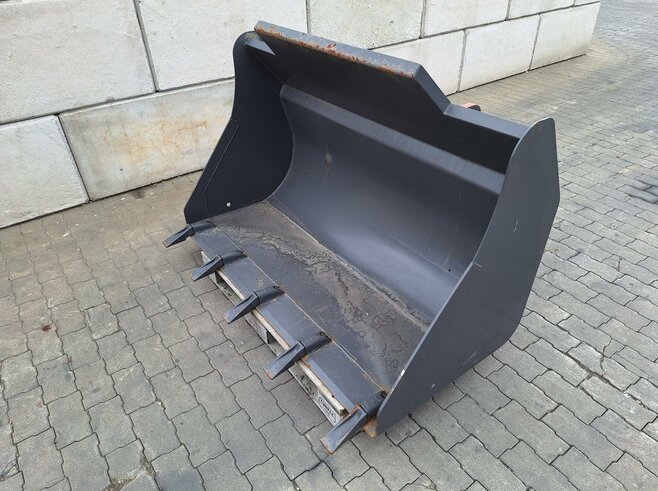 Hitachi Erdbauschaufel 1600mm