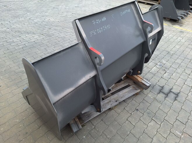 Hitachi Erdbauschaufel 1850mm