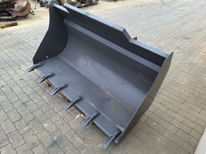 Hitachi Erdbauschaufel 1850mm