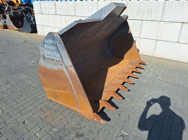 Hitachi  Erdbauschaufel 2700 mm