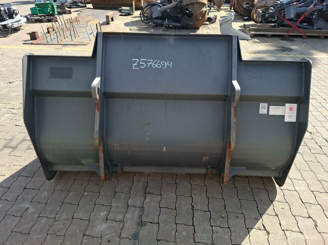 Hitachi Erdbauschaufel 1850 mm