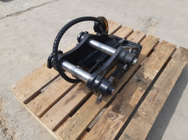 ZFE hydr. Schnellwechsler HS03